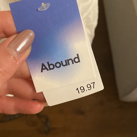 White abound crew neck fleece lined sweater. BNWT - Picture 3 of 5